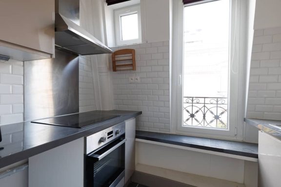 Cuisinière avant