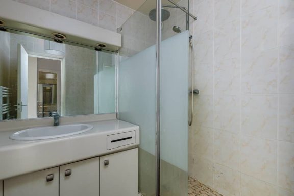 Salle de bain après